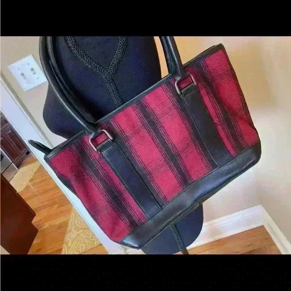 LL Bean Medium Tote/Purse 100% Wool Leather Bottom Red/Black Plaid - Picture 2 of 16